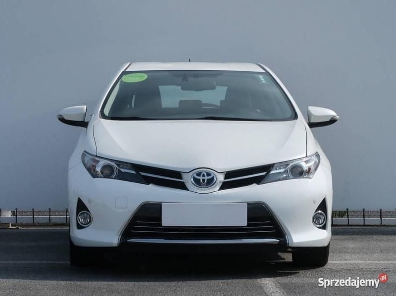 Biały Używany 2013 Toyota Auris Hatchback | 53 999 zł (Uczciwa cena) - Obraz 1/4
