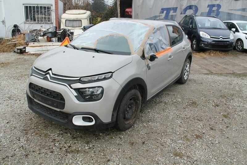 Beżowy Używany 2024 Citroën C3 Hatchback | 28 900 zł - Obraz 1/4