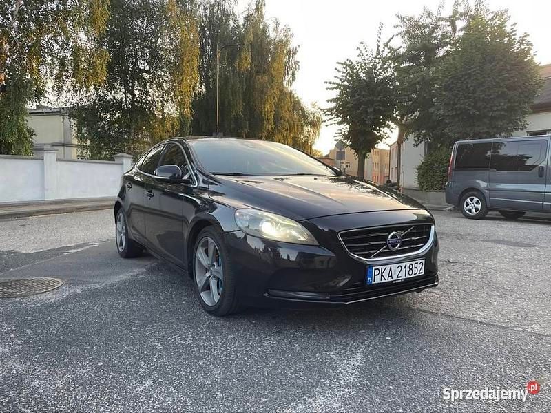 Czarny Używany 2015 Volvo V40 Kombi | 33 900 zł (Dobra cena) - Obraz 1/4