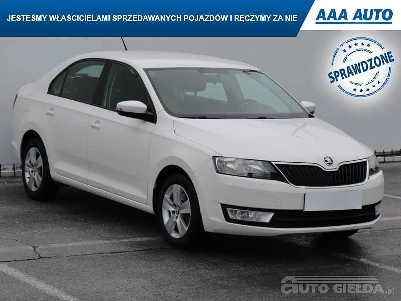 Używany Skoda Rapid 2017 Biały Hatchback