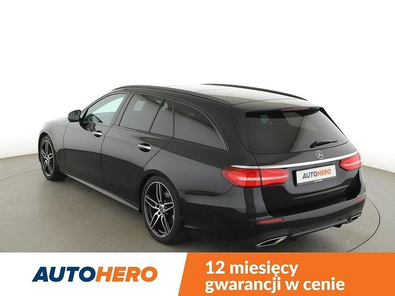 Używany Mercedes E220 AMG line 195 KM (143 kW) 2018 Czarny Kombi