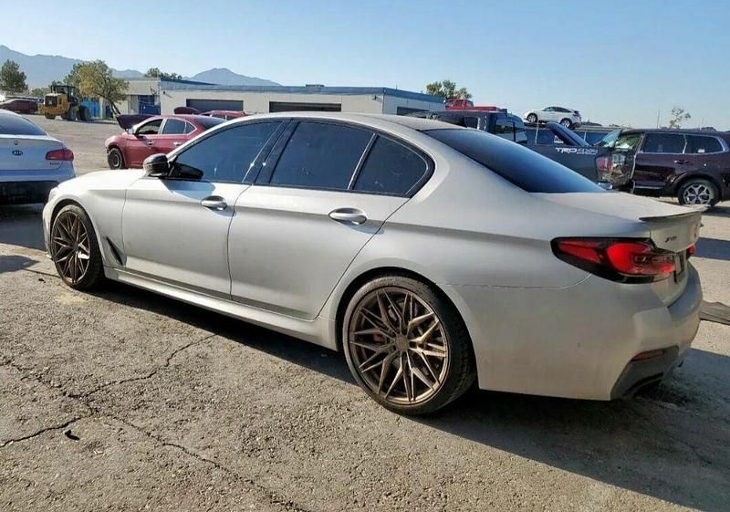 Szary Używany 2022 BMW M550 Sedan/Limuzyna | 66 000 zł - Obraz 1/4