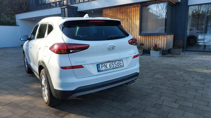 Biały Używany 2018 Hyundai Tucson SUV | 71 000 zł (Dobra cena) - Obraz 1/4