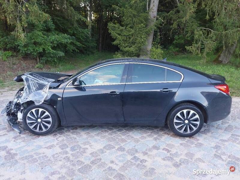Czarny Używany 2011 Opel Insignia Sedan/Limuzyna | 9900 zł - Obraz 1/4