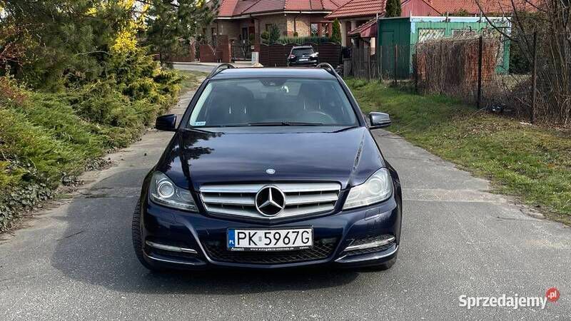 Granatowy Używany 2013 Mercedes 170 Kombi | 39 000 zł (Uczciwa cena) - Obraz 1/4