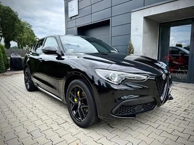 Czarny Używany 2021 Alfa Romeo Stelvio SUV | 155 000 zł - Obraz 1/4