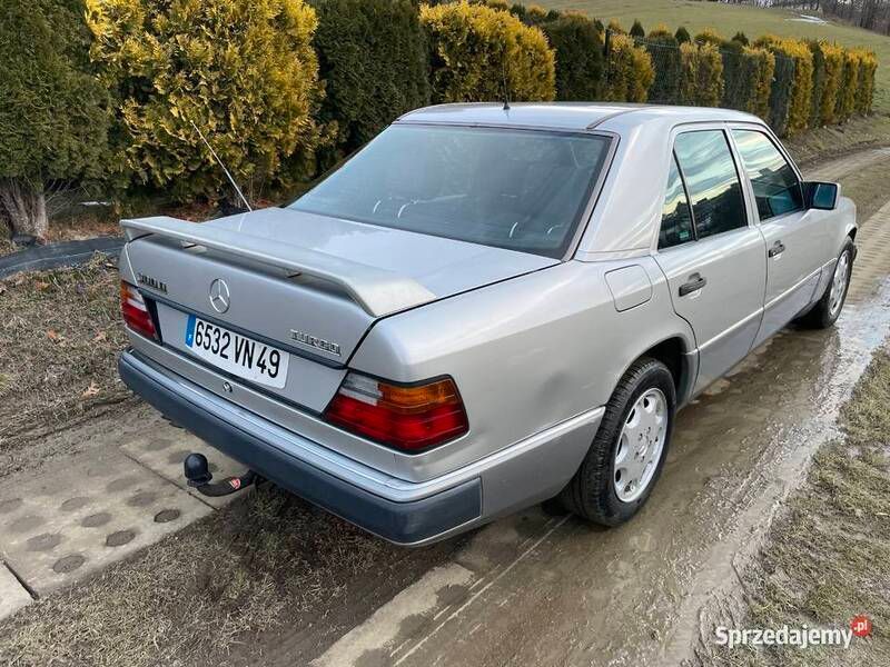 Używany 1991 Mercedes 300 | 20 900 zł - Obraz 1/4
