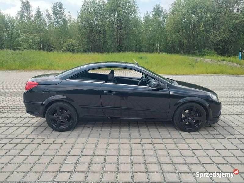 Używany 2006 Opel Astra Kabriolet | 9300 zł (Dobra cena) - Obraz 1/4