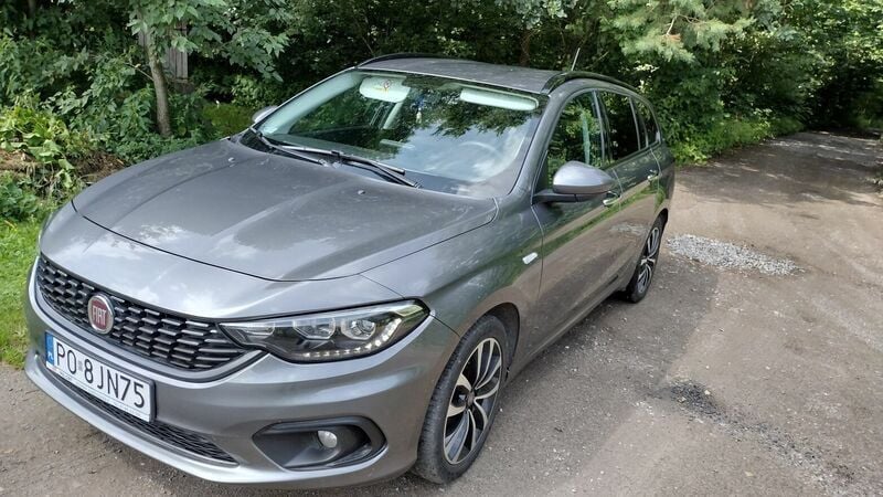 Zielony Używany 2018 Fiat Tipo Kombi | 41 500 zł (Drogi) - Obraz 1/4