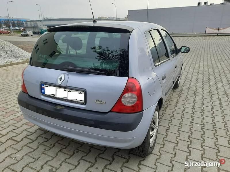 Używany Renault Clio II 2004 Szary Sedan/Limuzyna