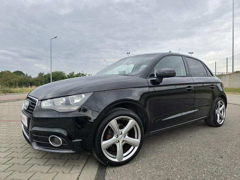 Używany Audi A1 Sportback Ambition 86 KM (63 kW) 2014 Czarny Hatchback
