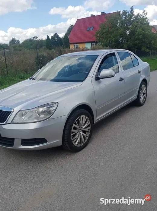Srebrny Używany 2011 Skoda Octavia Sedan/Limuzyna | 19 900 zł (Dość drogi) - Obraz 1/4