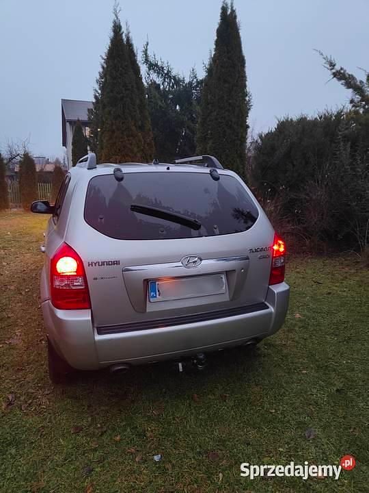 Srebrny Używany 2007 Hyundai Tucson SUV | 13 500 zł (Uczciwa cena) - Obraz 1/2