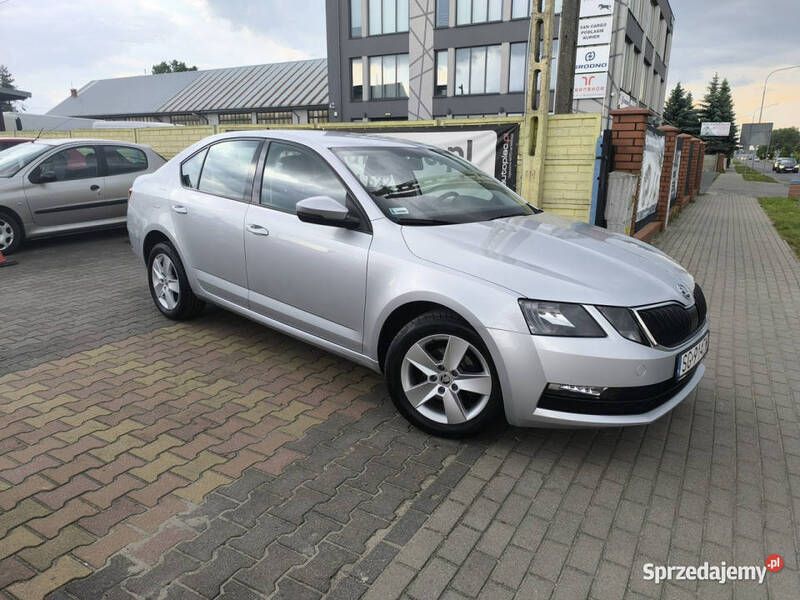 Srebrny Używany 2019 Skoda Octavia Sedan/Limuzyna | 39 852 zł (Dobra cena) - Obraz 1/4