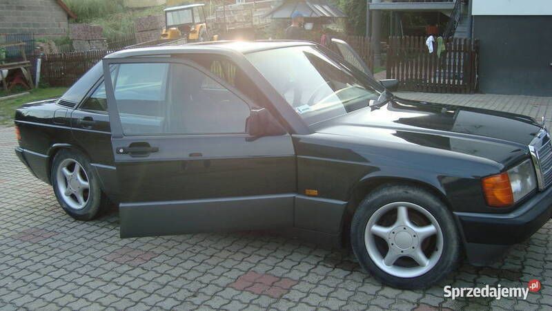 Używany 1992 Mercedes 190 | 18 500 zł - Obraz 1/4