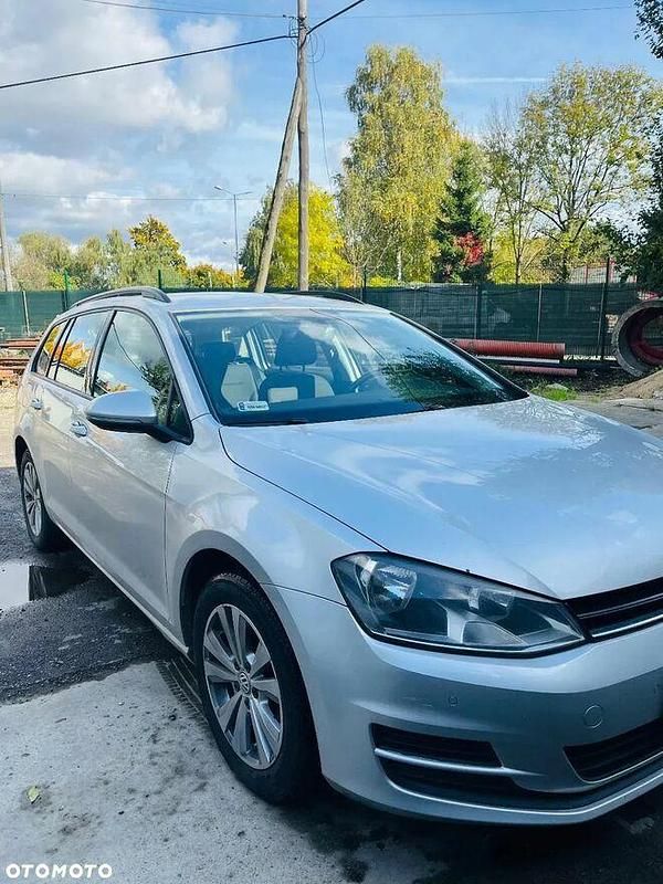 Używany VW Golf VII Comfortline 125 KM (91 kW) 2016 Srebrny Kombi