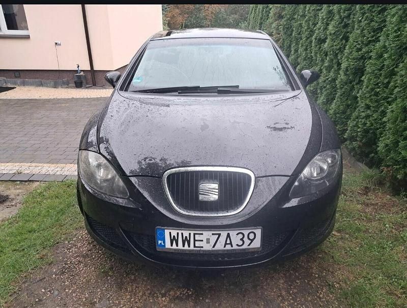 Czarny Używany 2007 Seat Leon Hatchback | 13 900 zł (Uczciwa cena) - Obraz 1/4