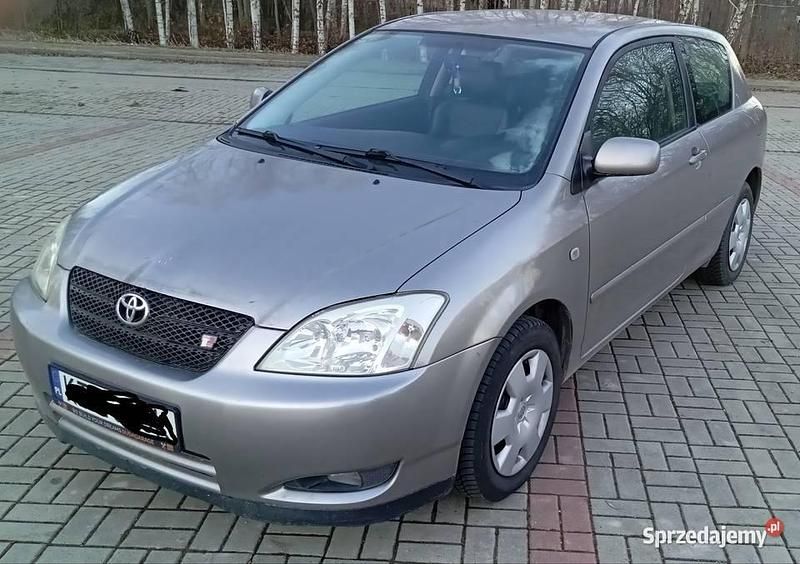 Używany Toyota Corolla 2002 Szary Hatchback