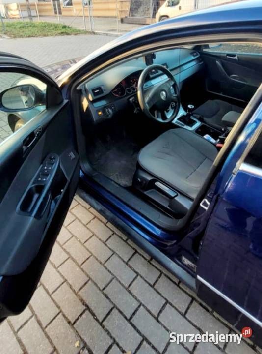 Używany VW Passat 2007 Granatowy Sedan/Limuzyna