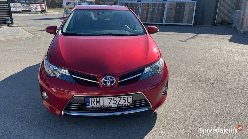 Czerwony Używany 2013 Toyota Auris Hybrid Hatchback | 44 900 zł (Dobra cena) - Obraz 1/4