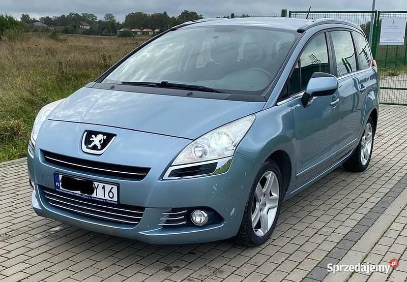 Niebieski Używany 2010 Peugeot 5008 Premium Minivan | 14 900 zł - Obraz 1/4