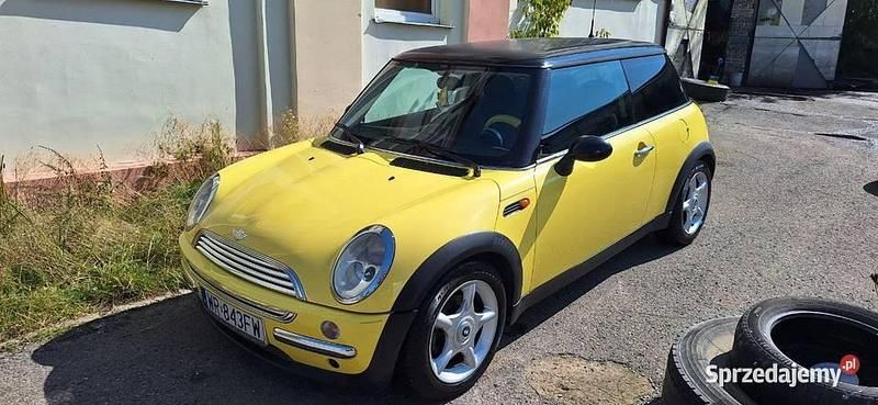 Żółty Używany 2004 Mini Cooper Hatchback | 7999 zł (Dobra cena) - Obraz 1/4
