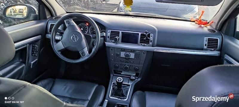 Granatowy Używany 2007 Opel Signum Hatchback | 13 500 zł - Obraz 1/4