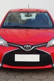 Używany Toyota Yaris 69 KM (50 kW) 2016 Czerwony Hatchback