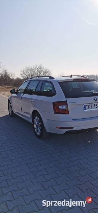 Biały Używany 2020 Skoda Octavia Kombi | 58 600 zł (Super Cena) - Obraz 1/4