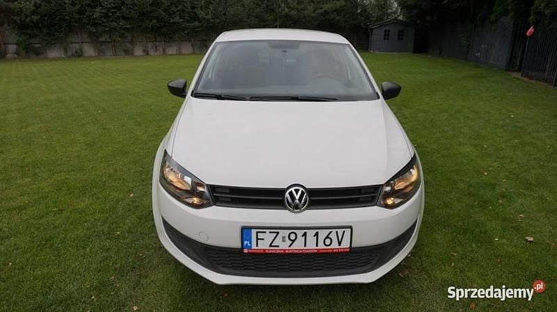 Biały Używany 2012 VW Polo Hatchback | 21 999 zł (Dobra cena) - Obraz 1/4