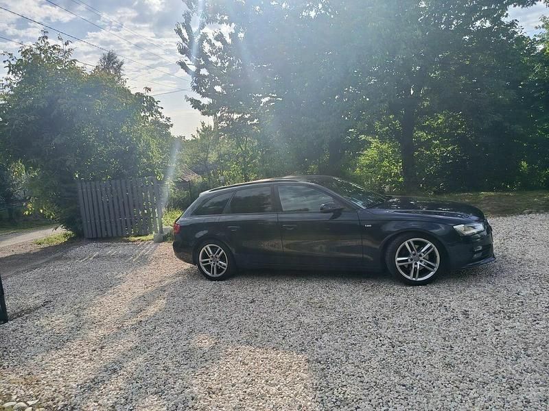 Używany Audi A4 S-Line 2014 Inny kolor Kombi