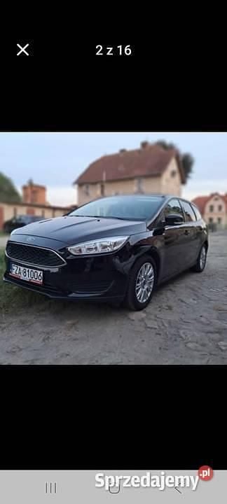 Używany Ford Focus 2017 Czarny Kombi