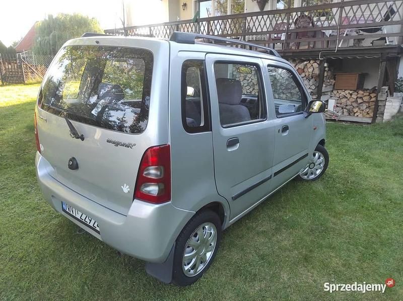 Używany Suzuki Wagon R+ 2001 Srebrny Minivan