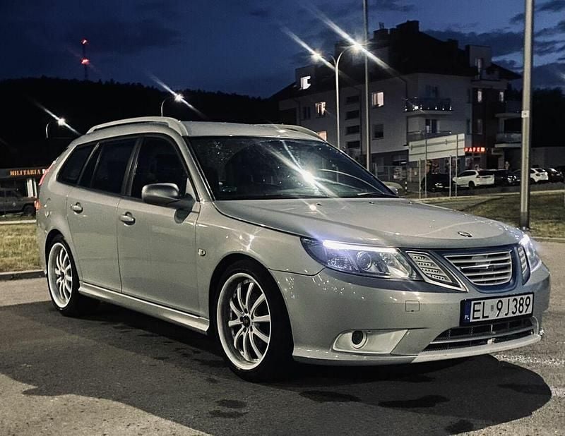 Używany Saab 9-3 2010 Srebrny Kombi