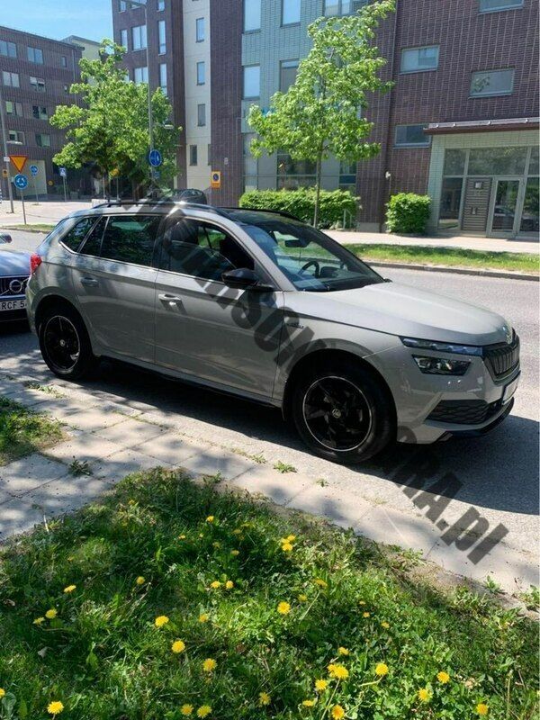 Szary Używany 2020 Skoda Kamiq SUV | 91 000 zł (Drogi) - Obraz 1/4