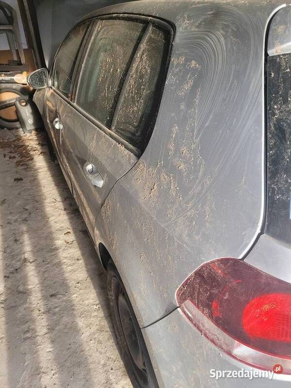 Srebrny Używany 2010 VW Golf VI Sedan/Limuzyna | 6000 zł - Obraz 1/4