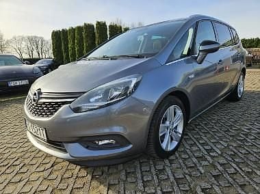 Używany Opel Zafira 140 KM (102 kW) 2018 Szary (metalik) Minivan