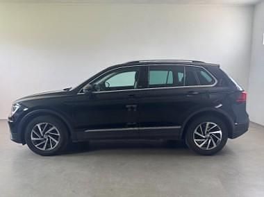Czarny Używany 2018 VW Tiguan SUV | 69 990 zł (Uczciwa cena) - Obraz 1/4