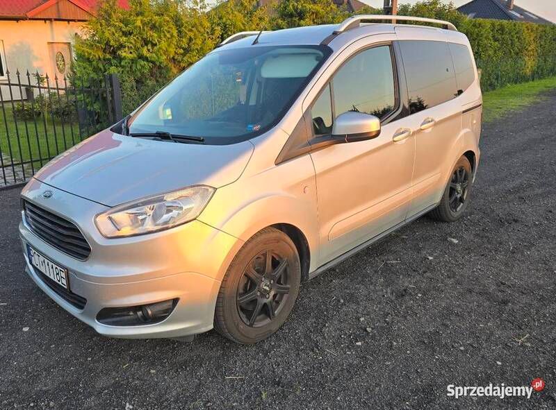Srebrny Używany 2016 Ford Tourneo Courier Minivan | 27 900 zł (Uczciwa cena) - Obraz 1/4