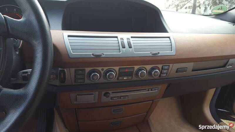 Używany BMW 750 Sport Line 2008 Czarny Sedan/Limuzyna