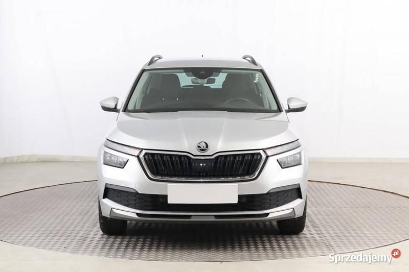Srebrny Używany 2021 Skoda Kamiq SUV | 69 999 zł (Uczciwa cena) - Obraz 1/4
