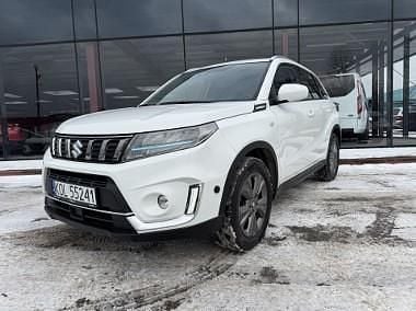 Biały Używany 2022 Suzuki Vitara SUV | 72 900 zł (Uczciwa cena) - Obraz 1/4