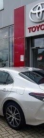 Używany Toyota Camry Executive 177 KM (130 kW) 2021 Srebrny Sedan/Limuzyna