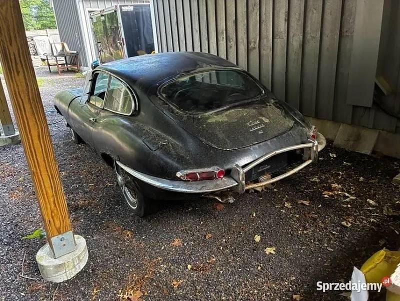 Używany 1965 Jaguar E-Type | 119 500 zł - Obraz 1/4