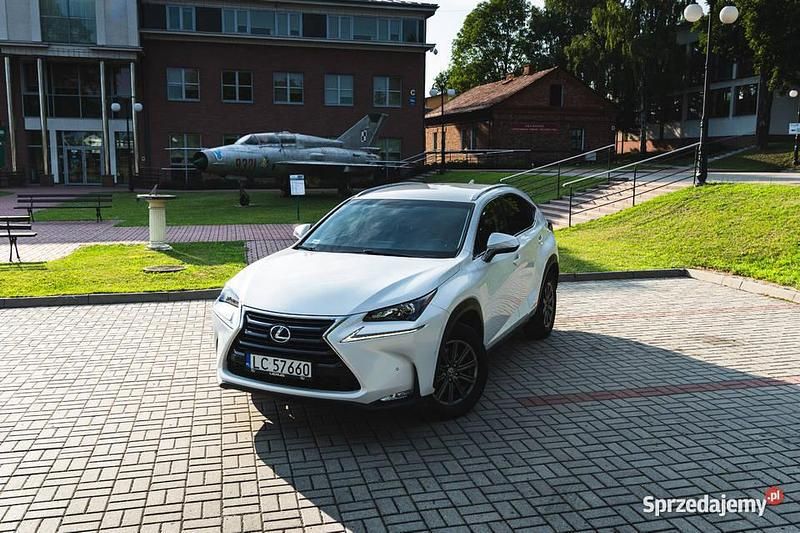 Używany 2014 Lexus NX300h SUV | 90 000 zł - Obraz 1/4