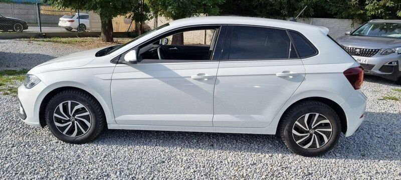Używany VW Polo 95 KM (69 kW) 2022 Biały Sedan/Limuzyna