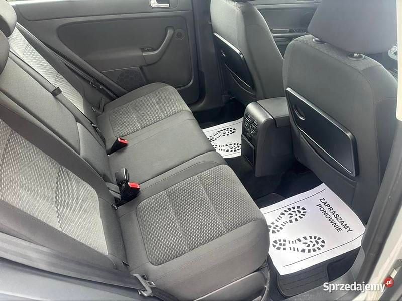 Srebrny Używany 2009 VW Golf Plus Cross Minivan | 22 700 zł (Uczciwa cena) - Obraz 1/4