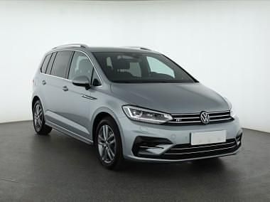 Srebrny Używany 2024 VW Touran Minivan | 142 999 zł - Obraz 1/4