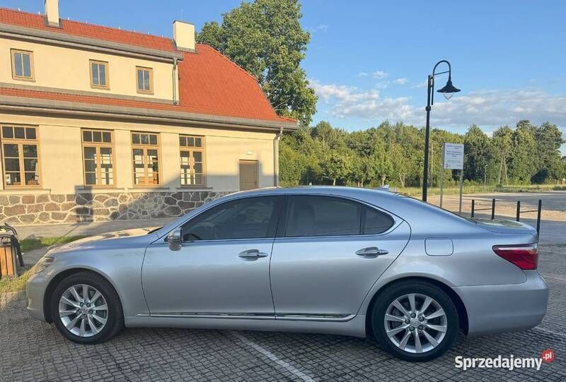 Używany 2010 Lexus LS460 Sedan/Limuzyna | 65 000 zł - Obraz 1/4