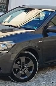 Używany Kia Ceed 109 KM (80 kW) 2010 Szary Hatchback